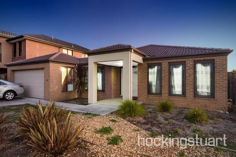 43 Fairways Boulevard, Deer Park VIC 3023