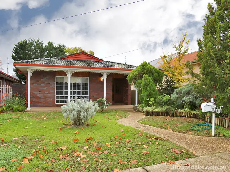 Main view of Homely unit listing, 4 Albury Street, Wagga Wagga NSW 2650