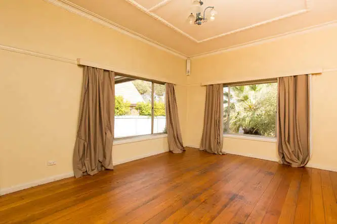 Fifth view of Homely house listing, 320 Eleventh Street, Mildura VIC 3500