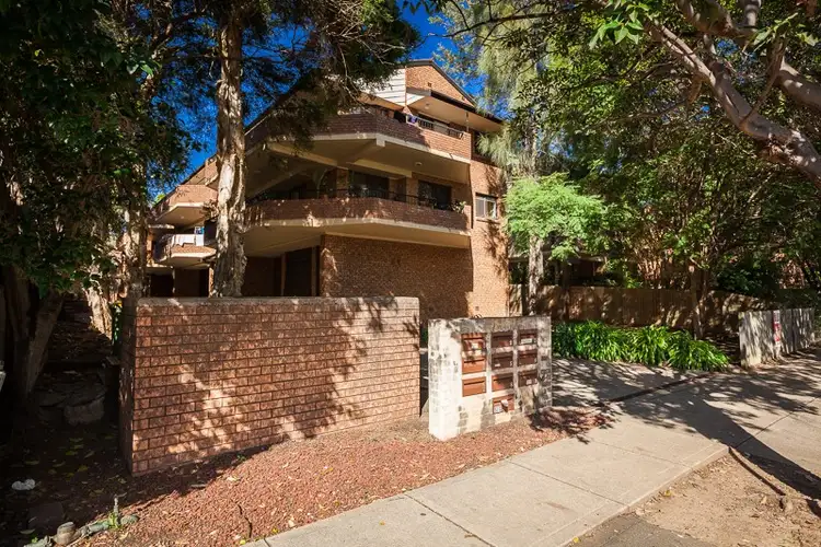 9/211 Hawkesbury Rd, Westmead NSW 2145