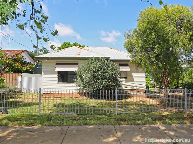 Main view of Homely house listing, 16 Castlereagh Avenue, Mount Austin NSW 2650