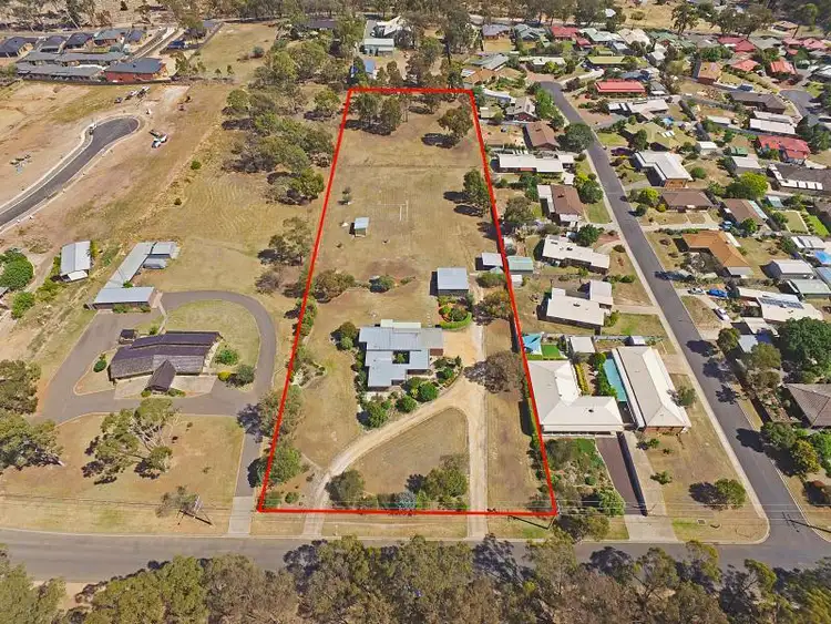 69 Jobs Gully Road, Eaglehawk VIC 3556