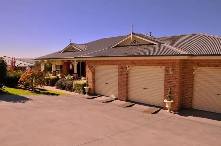 Second view of Homely house listing, 4 Paton Place, Goulburn NSW 2580