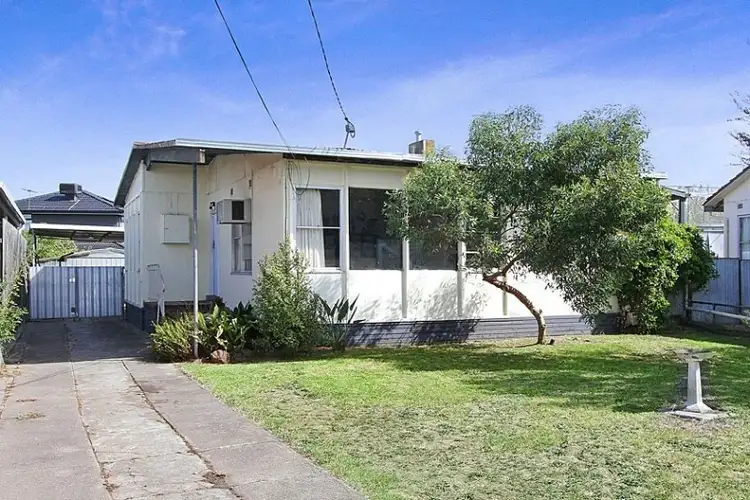 8 Mattea Court, Reservoir VIC 3073