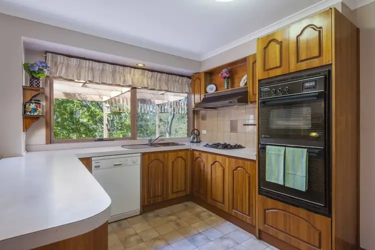 Second view of Homely house listing, 20 Kintore Close, Sunbury VIC 3429