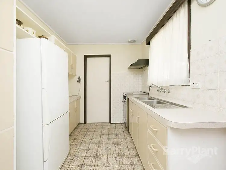 Fifth view of Homely house listing, 3 Merlin Court, Notting Hill VIC 3168