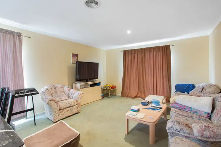 Fourth view of Homely house listing, 12 Lorraine Court, Hillside VIC 3037