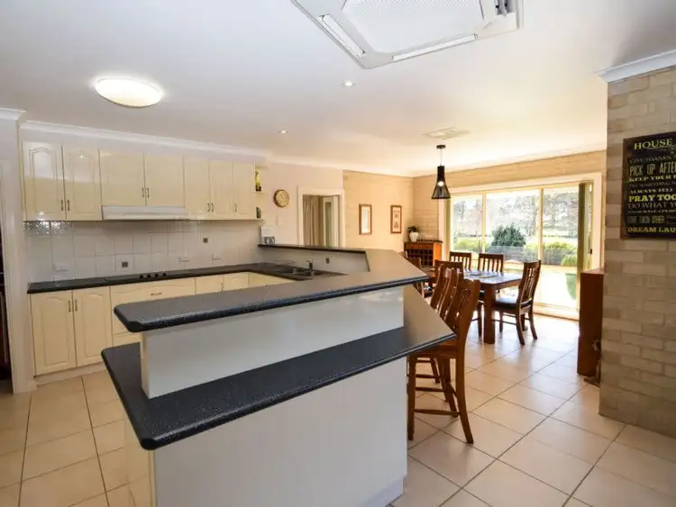 Second view of Homely house listing, 6 Tathra Place, Wangaratta VIC 3677