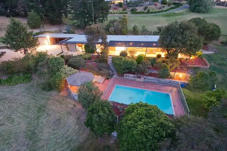 50 Neerim Rise, Wattle Glen VIC 3096