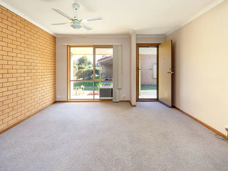 Fourth view of Homely unit listing, 1/152 MELROSE DRIVE, Wodonga VIC 3690