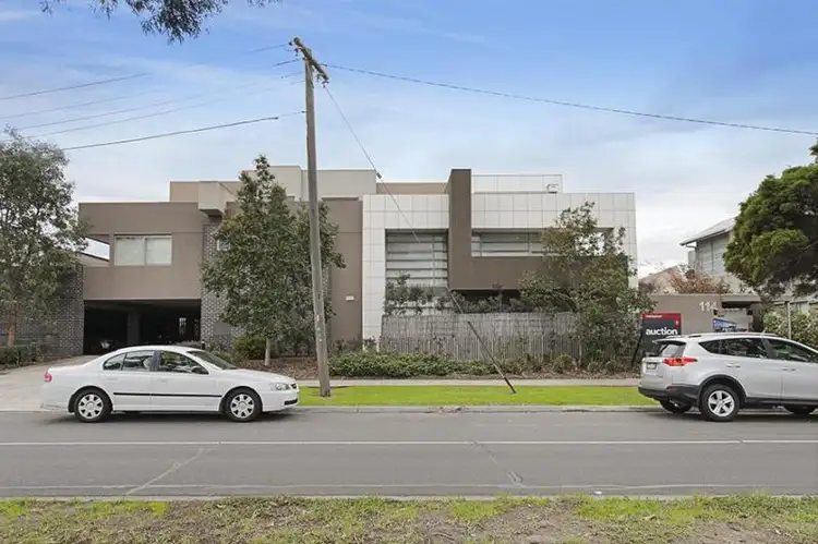 9/114 Mason Street, Newport VIC 3015