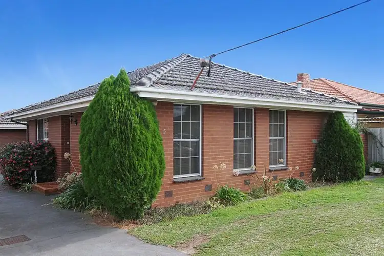 1/5 Daventry Street, Reservoir VIC 3073