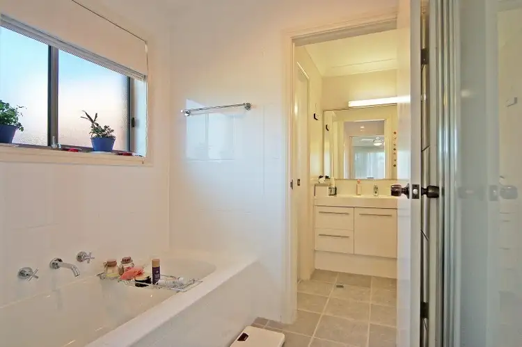Fourth view of Homely house listing, 2 Romar Close, Bomaderry NSW 2541