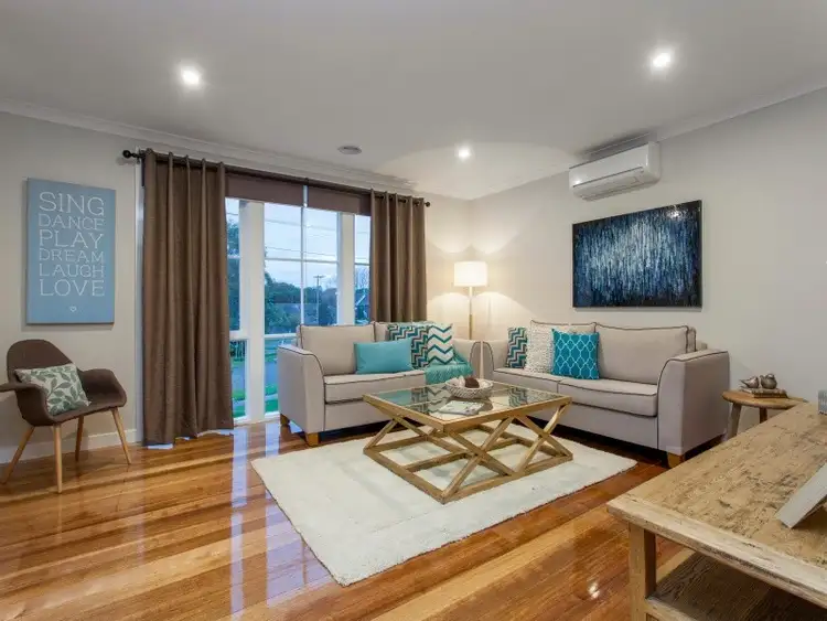 Second view of Homely house listing, 2 Genoa Court, Frankston VIC 3199