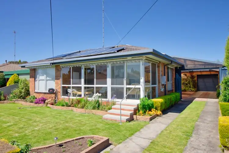 80 Marie Crescent, Wendouree VIC 3355