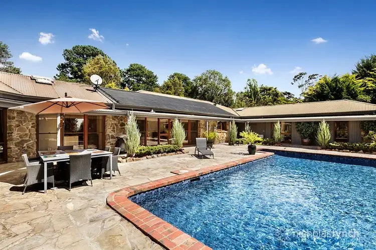8 Godings Road, Moorooduc VIC 3933