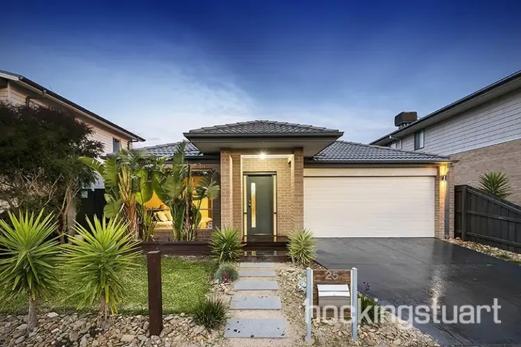 25 Coast Banksia Drive, Bonbeach VIC 3196
