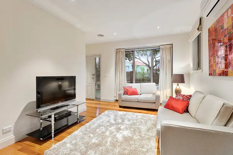 Fourth view of Homely townhouse listing, 1/130 Waiora Road, Rosanna VIC 3084