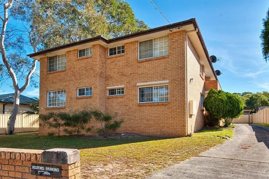 Main view of Homely unit listing, 2/39 Paton Street, Woy Woy NSW 2256