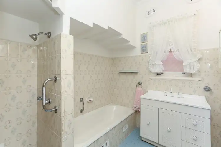 Fourth view of Homely house listing, 68 Parkway Avenue, Cooks Hill NSW 2300