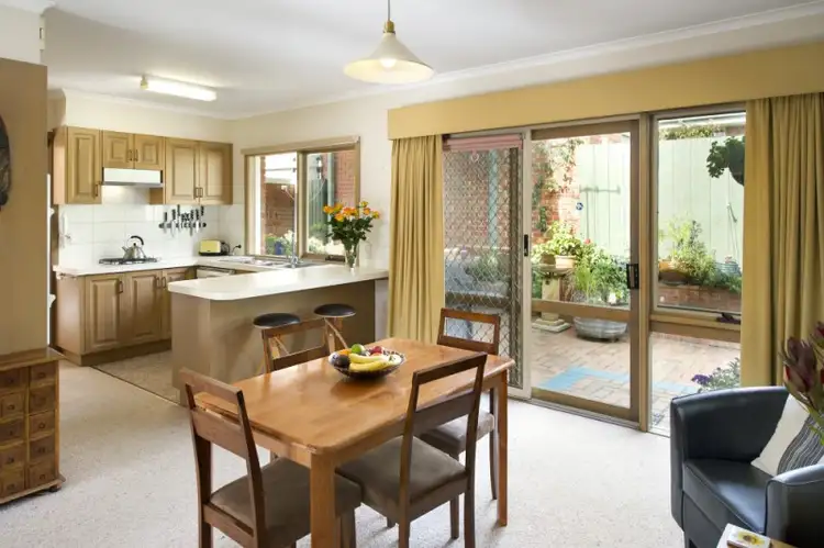 Fifth view of Homely unit listing, 2/9-11 Gardenia Street, Blackburn VIC 3130