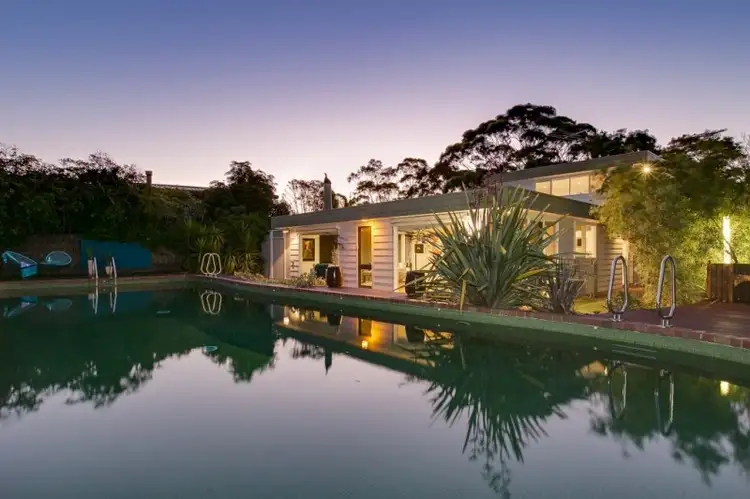 15 Koornalla Crescent, Mount Eliza VIC 3930