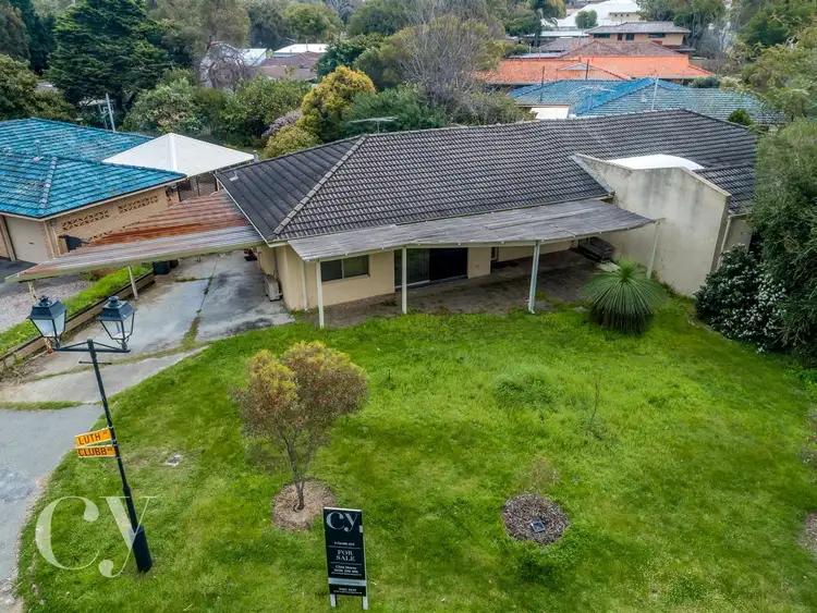 9 Clubb Avenue, Daglish WA 6008