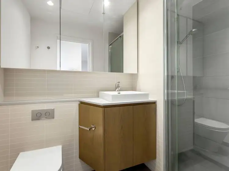 Fourth view of Homely apartment listing, 604/1 Acacia Place, Abbotsford VIC 3067