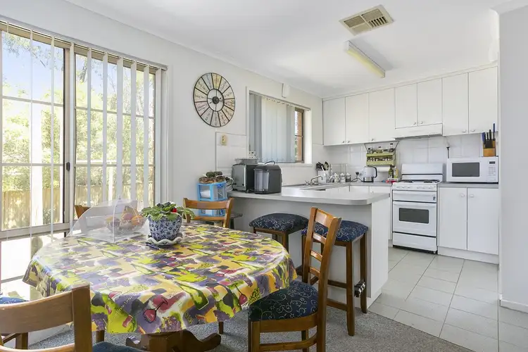 Fifth view of Homely house listing, 4/22 Yarunga Drive, Kangaroo Flat VIC 3555