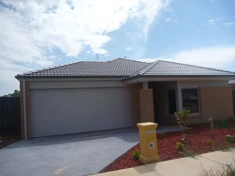 27 Vista Drive