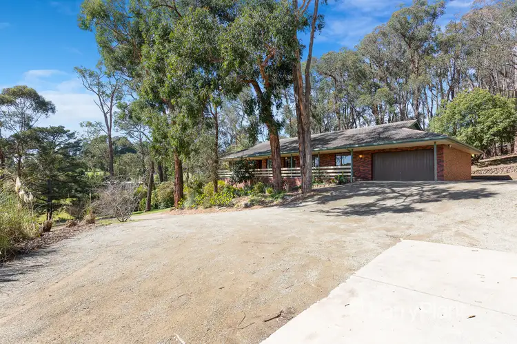 7-9 Lily Avenue, Mount Evelyn VIC 3796