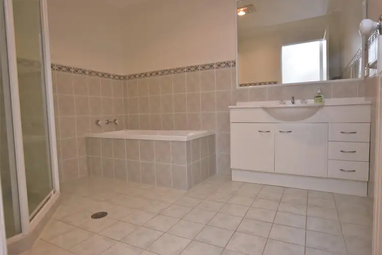 Fifth view of Homely villa listing, 2/1 Ballingal Way, Forster NSW 2428