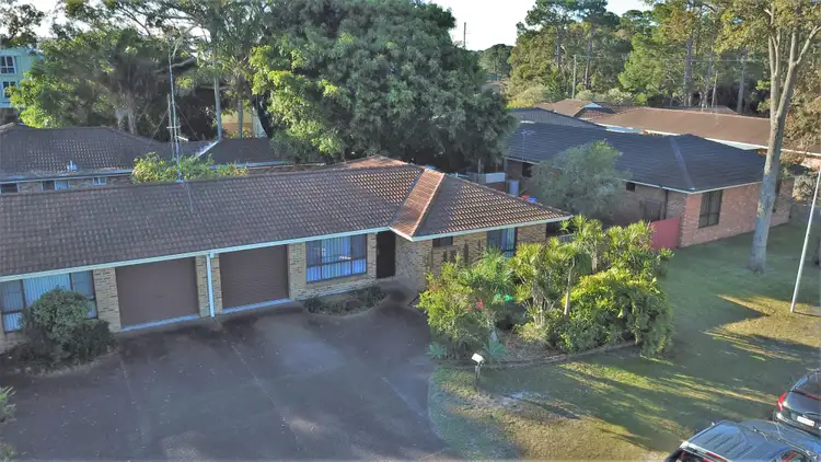 2/13 Flora Parade, Tuncurry NSW 2428