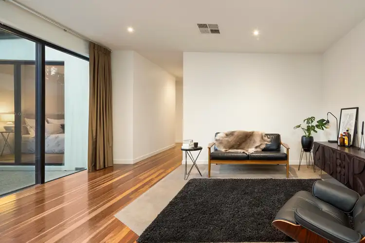 Fifth view of Homely house listing, 1/27 Cousins Street, Strathdale VIC 3550