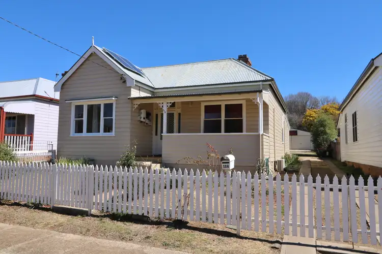 118 West Avenue, Glen Innes NSW 2370