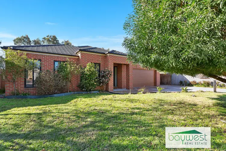 14 Matthew Circuit, Hastings VIC 3915