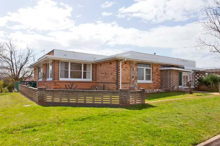 Main view of Homely semi-detached listing, 276 Highview Crescent, Lavington NSW 2641