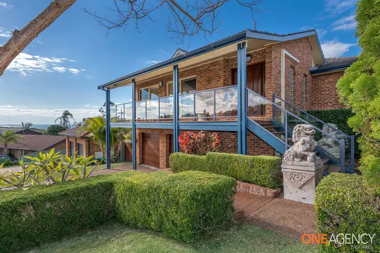 19 Sapphire Close, Caves Beach NSW 2281