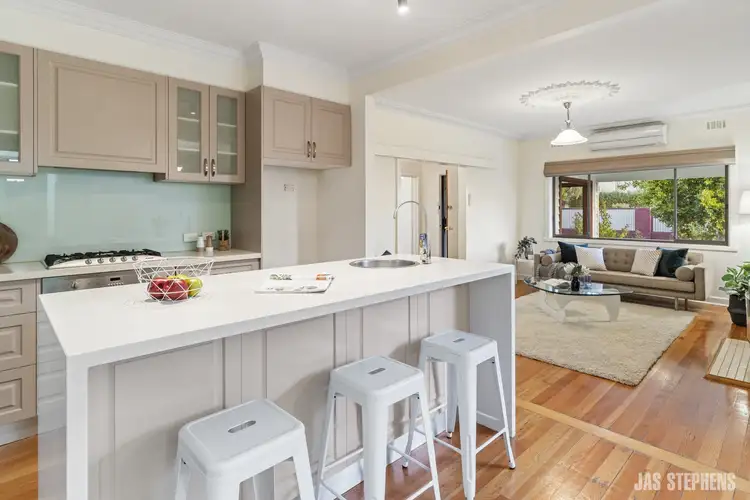 170 Blackshaws Road, South Kingsville VIC 3015