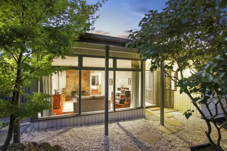 13 Hygeia Parade, Ringwood North VIC 3134