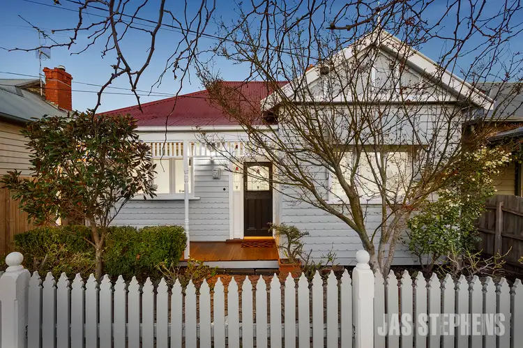 101 Queensville Street, Kingsville VIC 3012