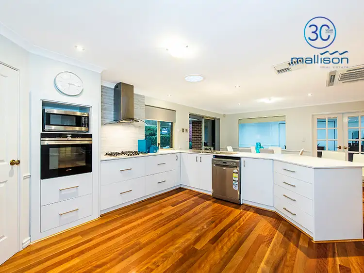 Sixth view of Homely house listing, 2 Earnshaw Loop, Leeming WA 6149