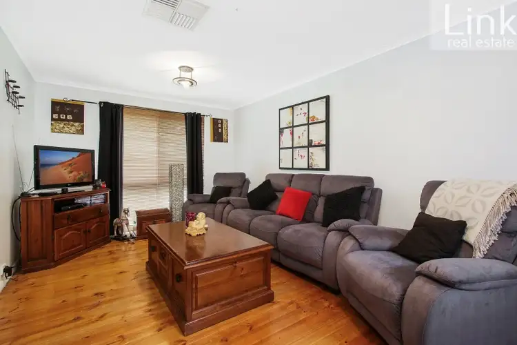 Second view of Homely house listing, 32 Aruma Crescent, Springdale Heights NSW 2641