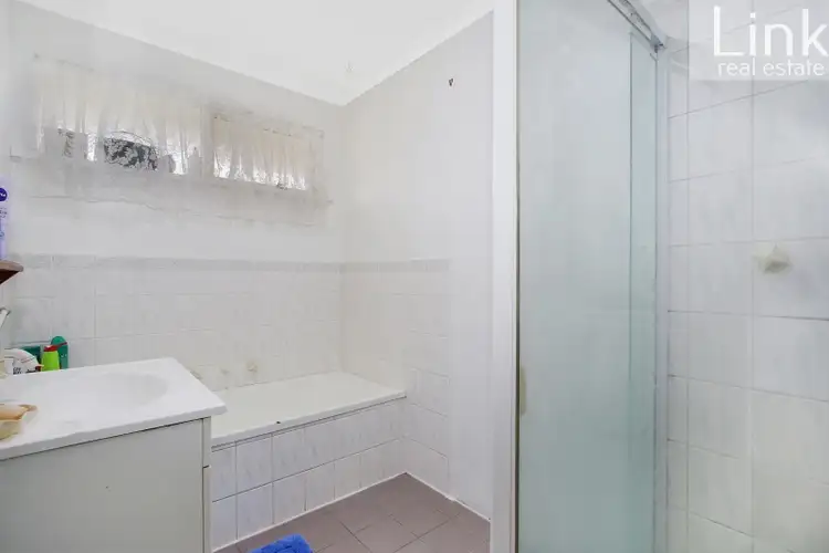 Seventh view of Homely house listing, 32 Aruma Crescent, Springdale Heights NSW 2641