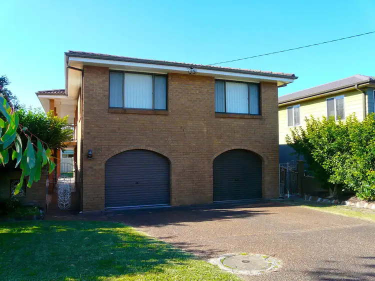 70 Newcastle Street, Stockton NSW 2295