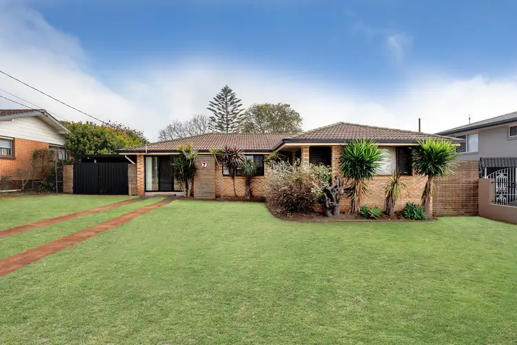 7 Pamela Street, Darling Heights QLD 4350