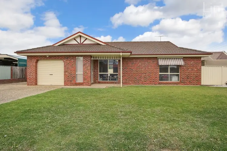 2/304 Parkland Crescent, Lavington NSW 2641