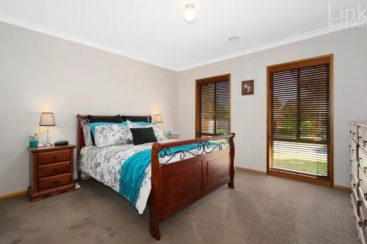 Sixth view of Homely house listing, 11 Newton Circuit, Thurgoona NSW 2640