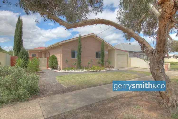 24 Florence Street, Horsham VIC 3400