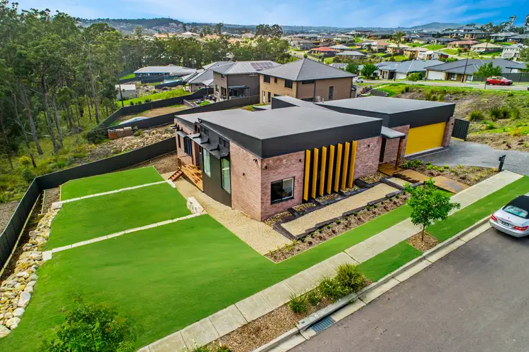 4 Pegasus Road, Cameron Park NSW 2285